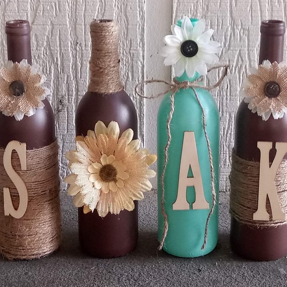 Soak decorative wine bottle set